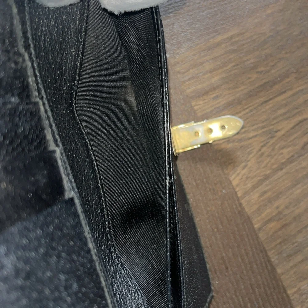 Gucci leather wallet